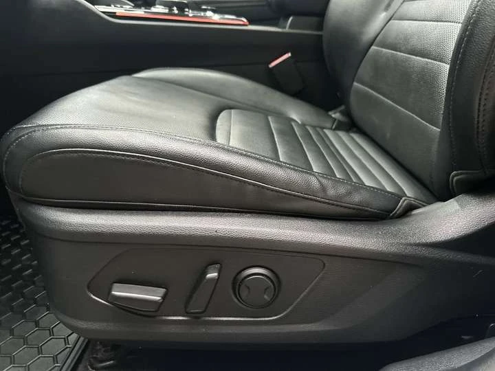 Kia Sportage SX AWD | Leather Seats | AC Seats, снимка 8 - Автомобили и джипове - 54065368