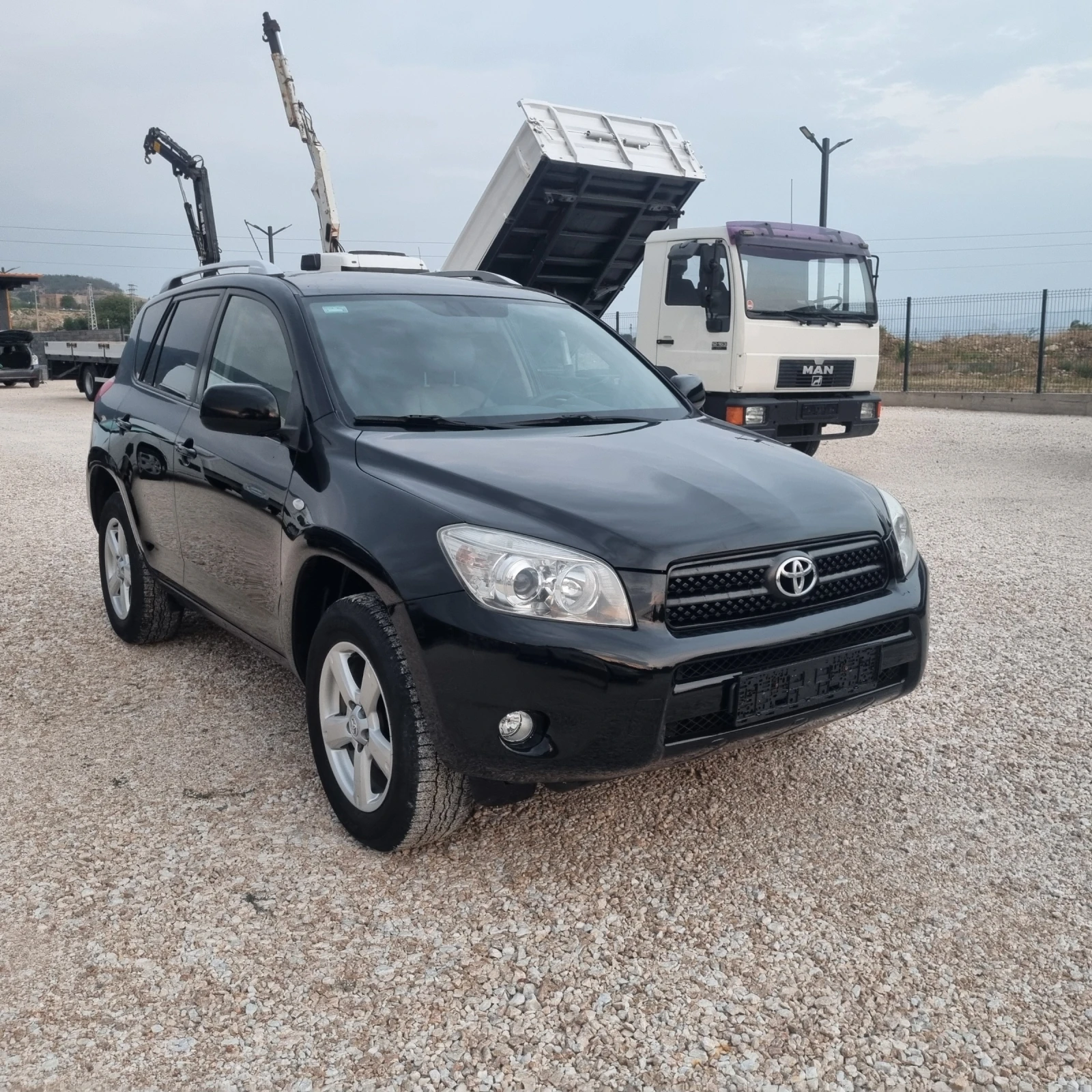 Toyota Rav4 2.0I Автоматик 4х4 - изображение 3