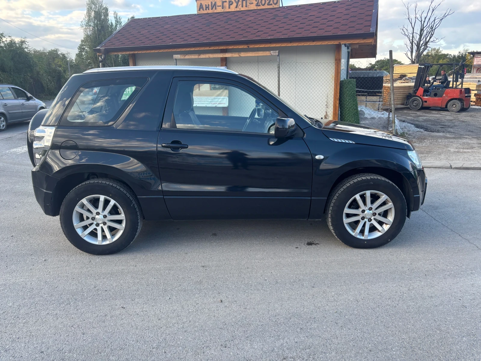 Suzuki Grand vitara 1.6 Бензин 4х4 Клима Кожа - изображение 3