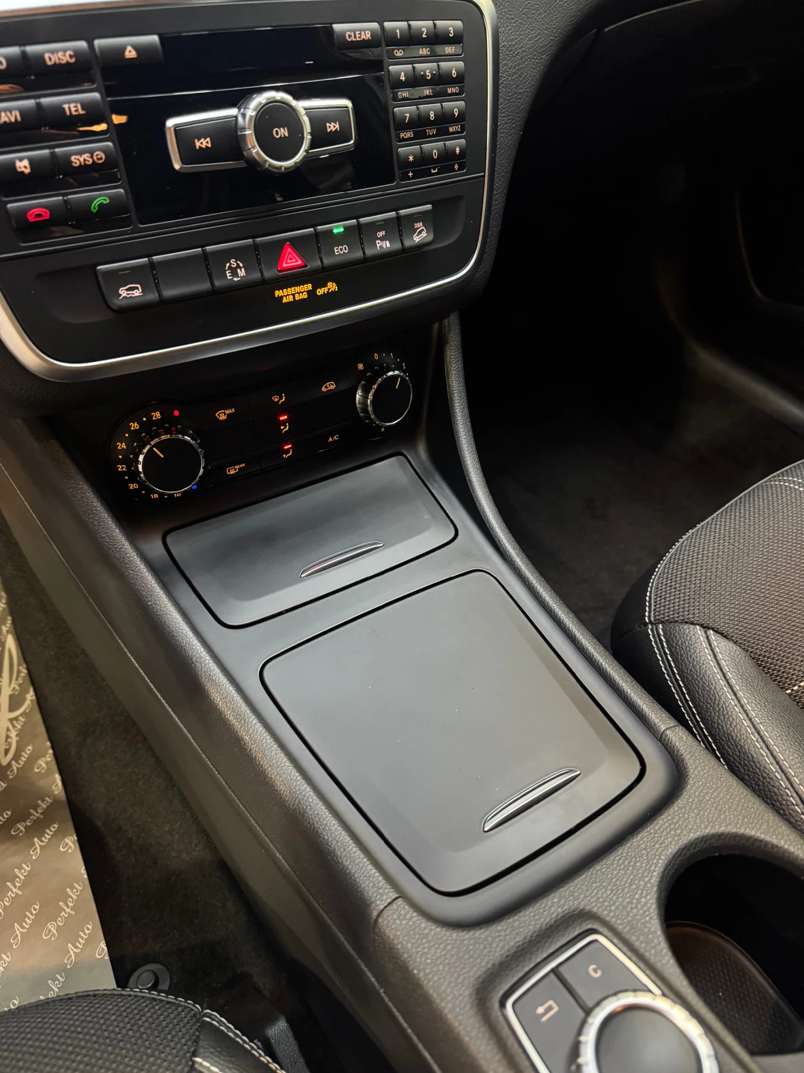 Mercedes-Benz GLA 200 d 4 MATIC * Камера *  - изображение 8