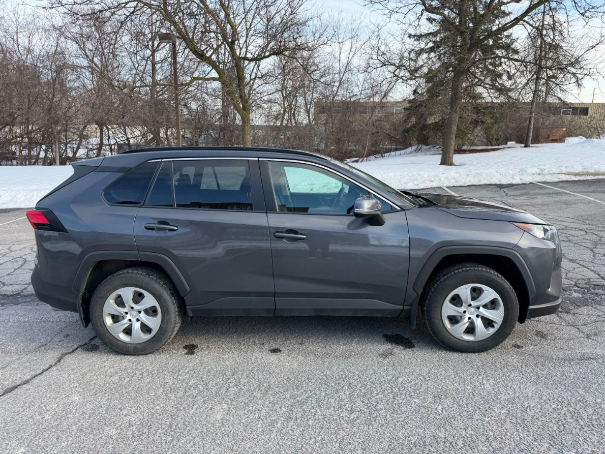 Toyota Rav4 * LE * CARFAX * ЦЕНА ДО БГ - изображение 3