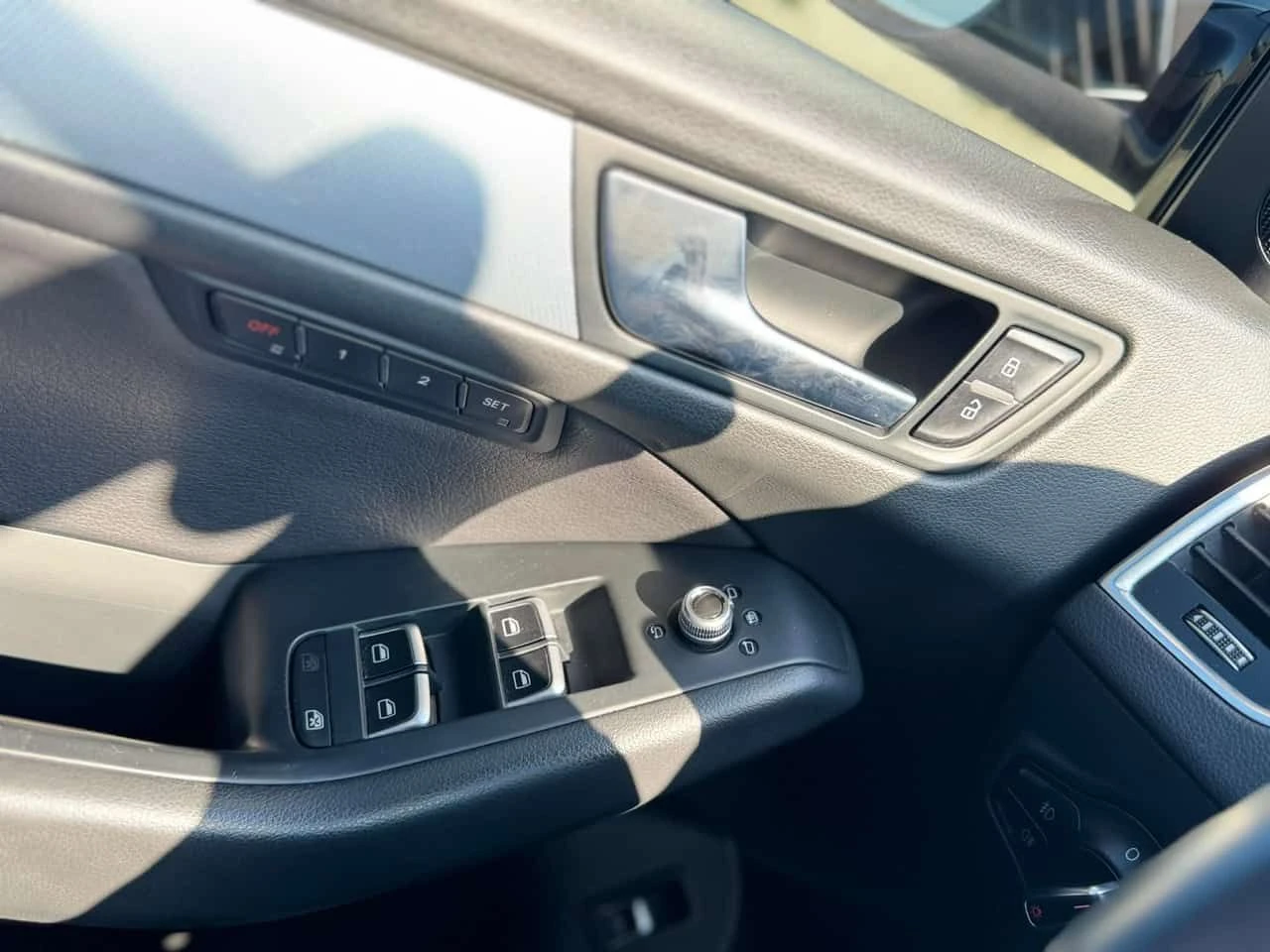 Audi Q5 * 2.0T Progressiv * CARFAX * ПАНОРАМА * KEYLESS * , снимка 4 - Автомобили и джипове - 53716473