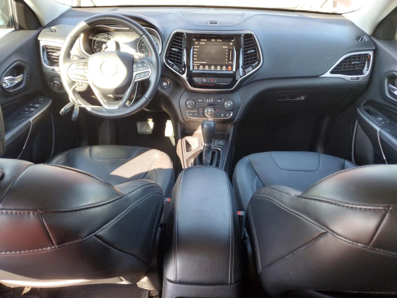 Jeep Cherokee 3.2l Limited, снимка 8 - Автомобили и джипове - 53731808