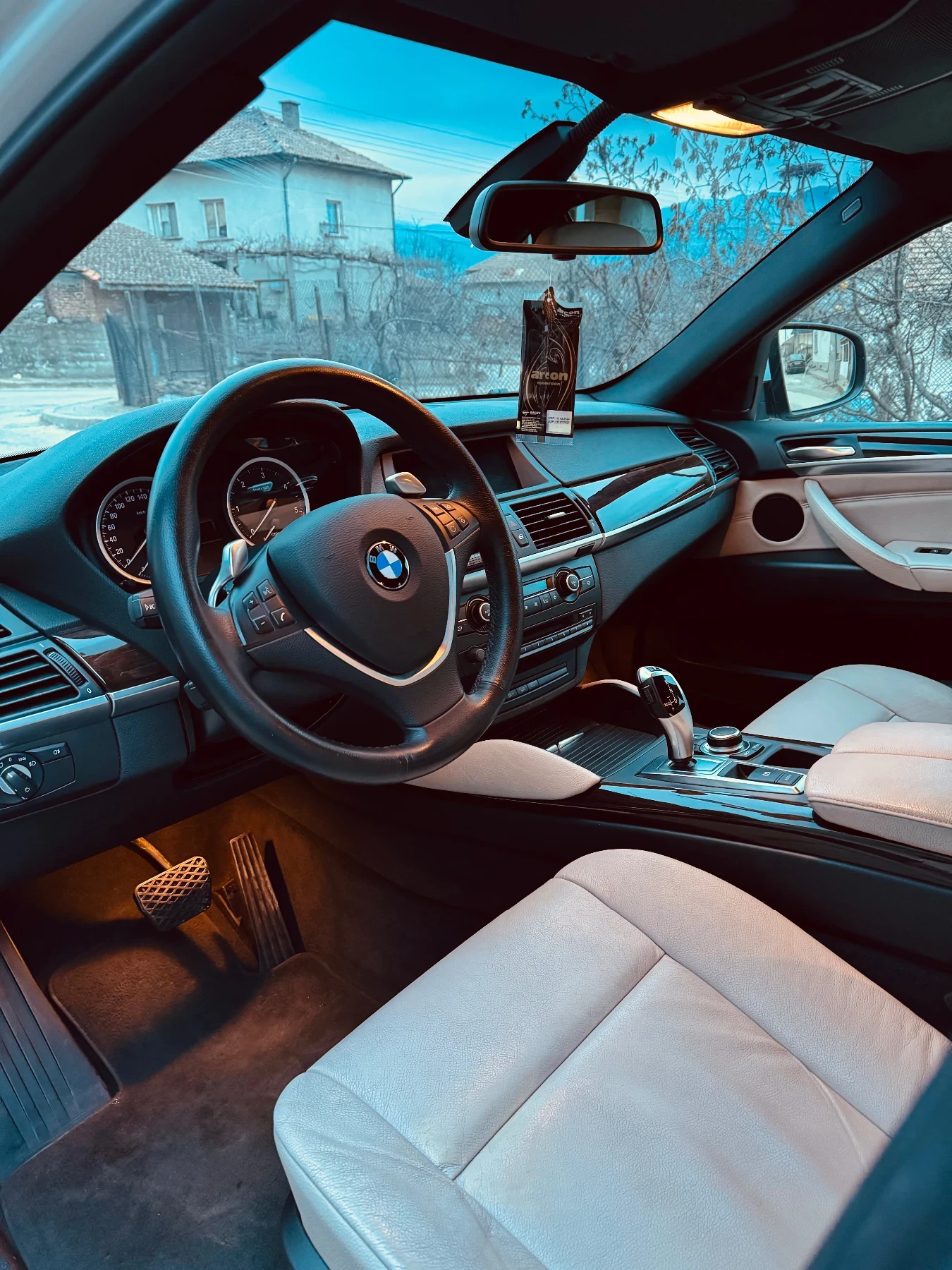 BMW X6 SportPack Facelift, снимка 4 - Автомобили и джипове - 53856018