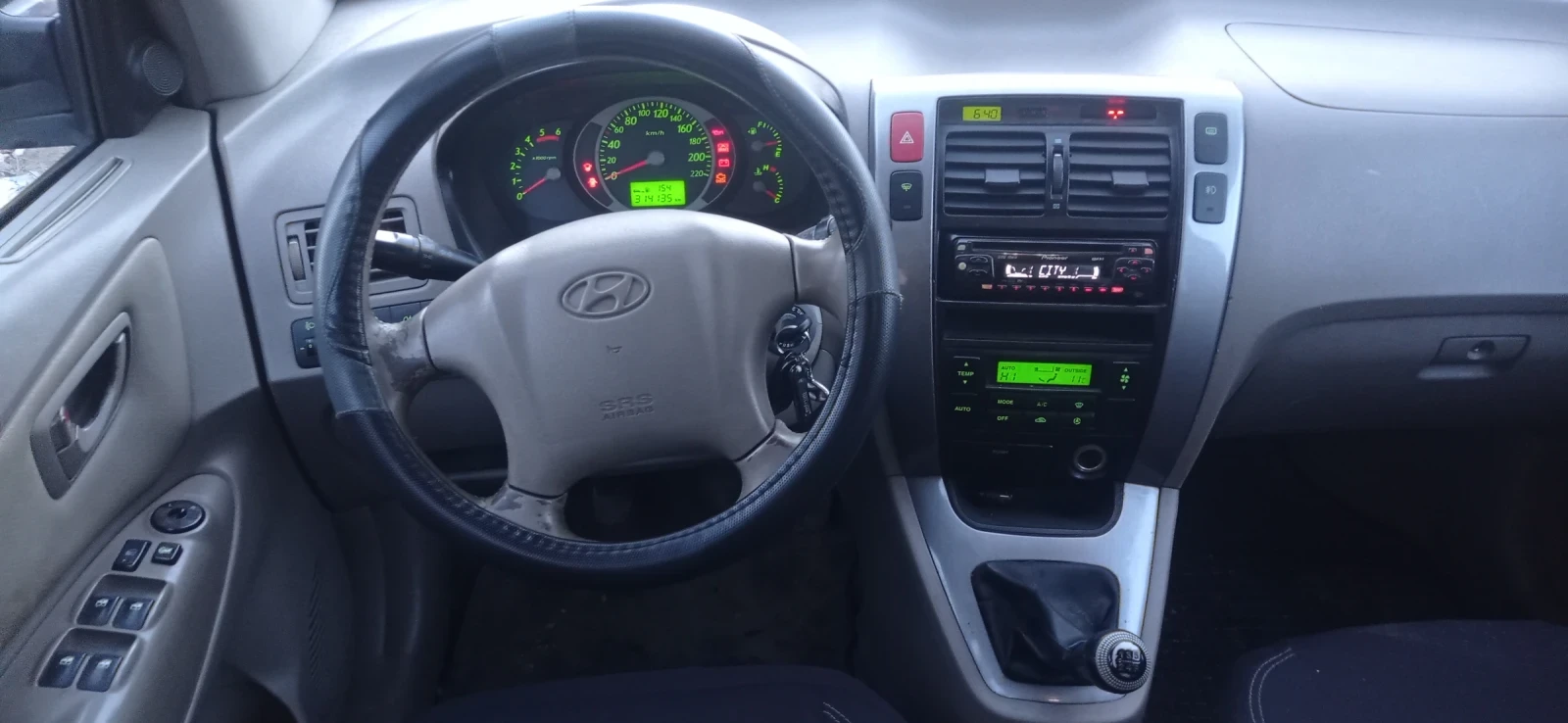 Hyundai Tucson, снимка 8 - Автомобили и джипове - 54145563