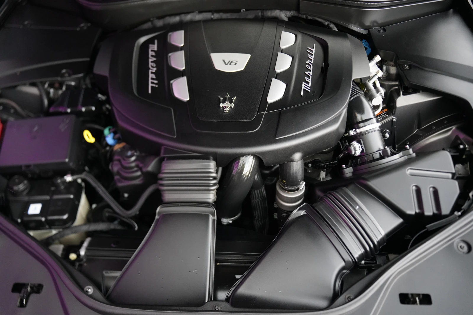 Maserati Levante 3.0d AWD, снимка 15 - Автомобили и джипове - 55134459