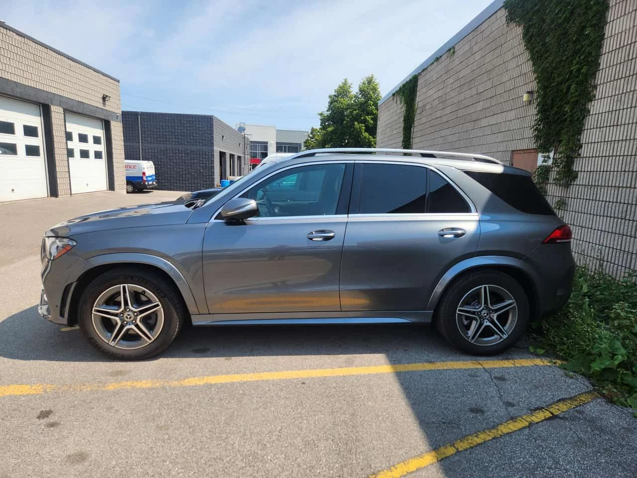 Mercedes-Benz GLE 350 * CARFAX * ОПЦИЯ ЗА ФИНАНСИРАНЕ, снимка 2 - Автомобили и джипове - 55658703