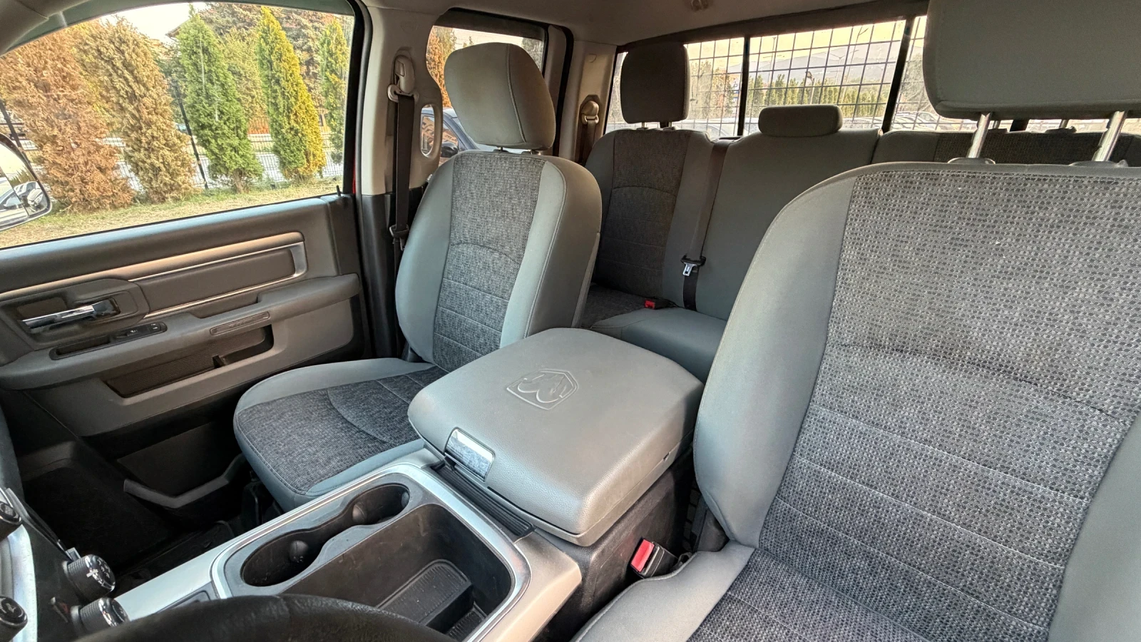 Dodge RAM 1500, снимка 10 - Автомобили и джипове - 55999374