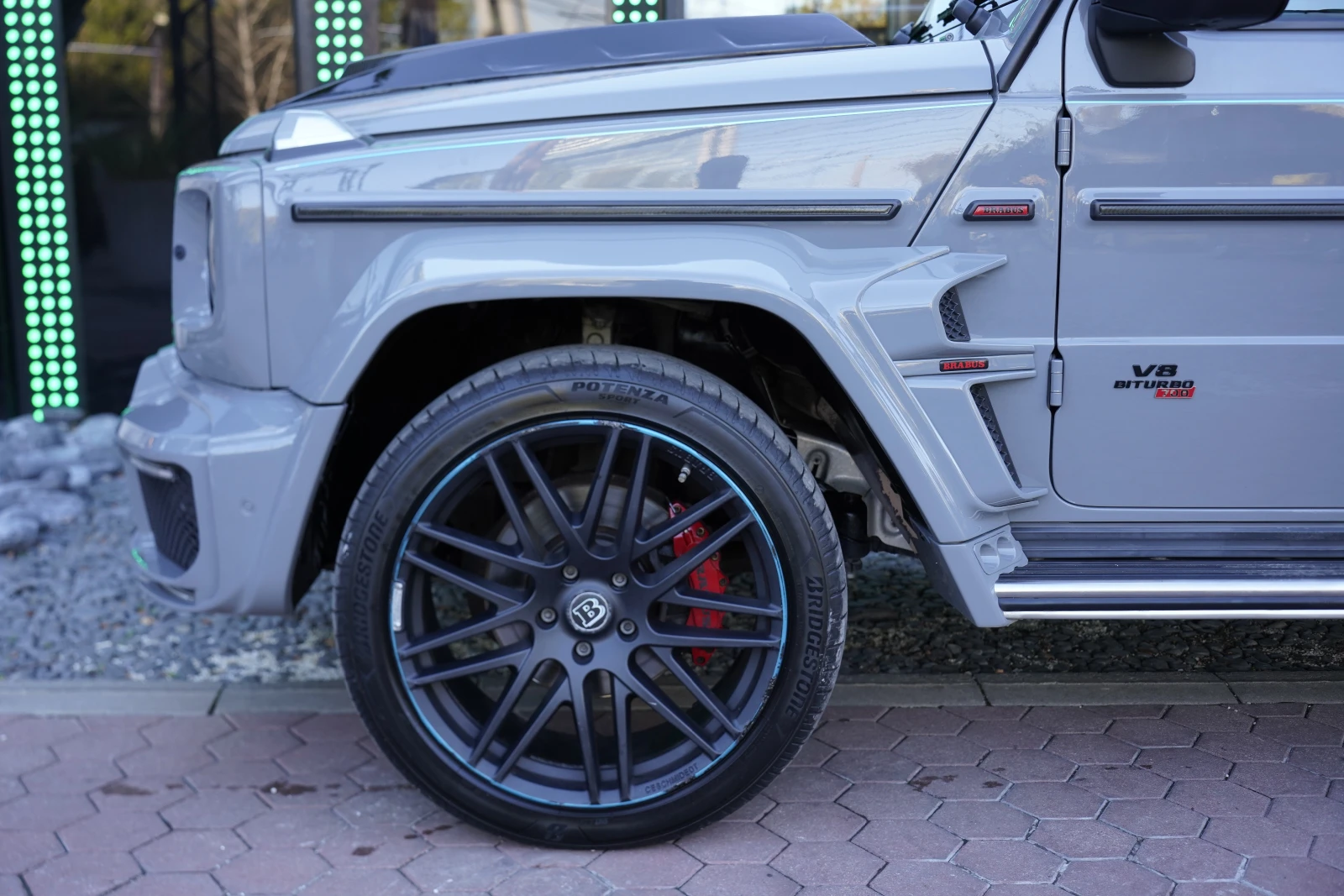 Mercedes-Benz G 500 BRABUS 700, снимка 14 - Автомобили и джипове - 56315544