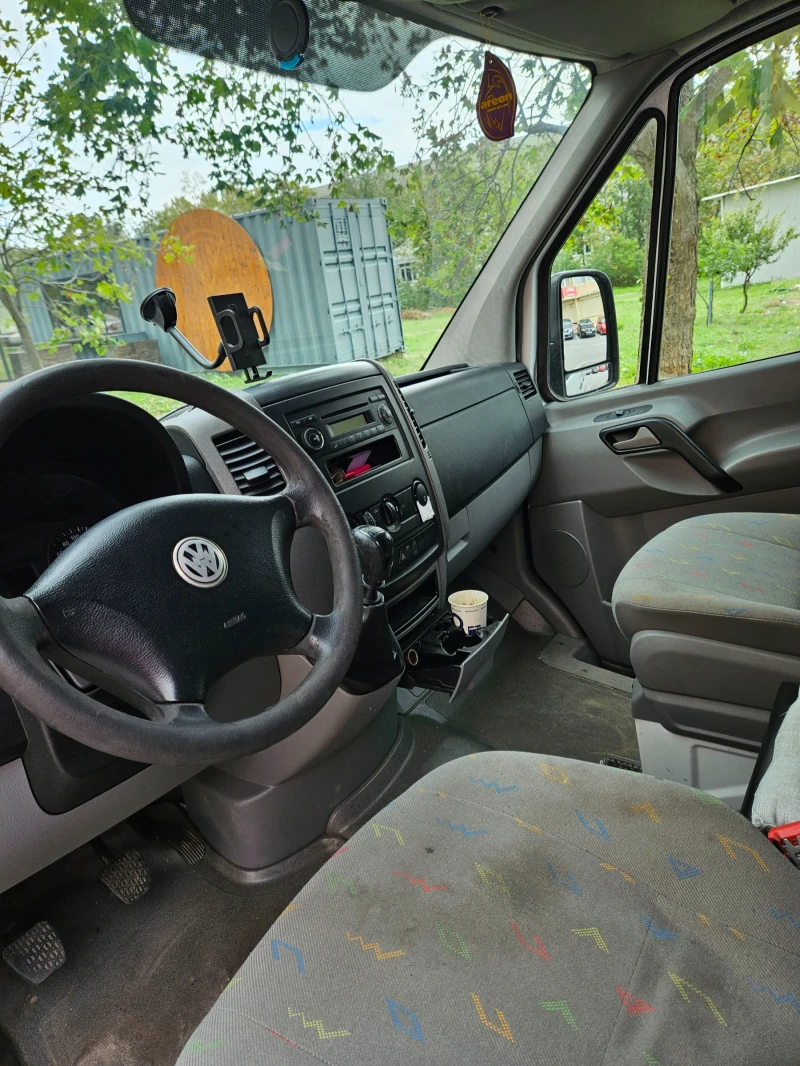 VW Crafter 2011г , снимка 16 - Бусове и автобуси - 47428084