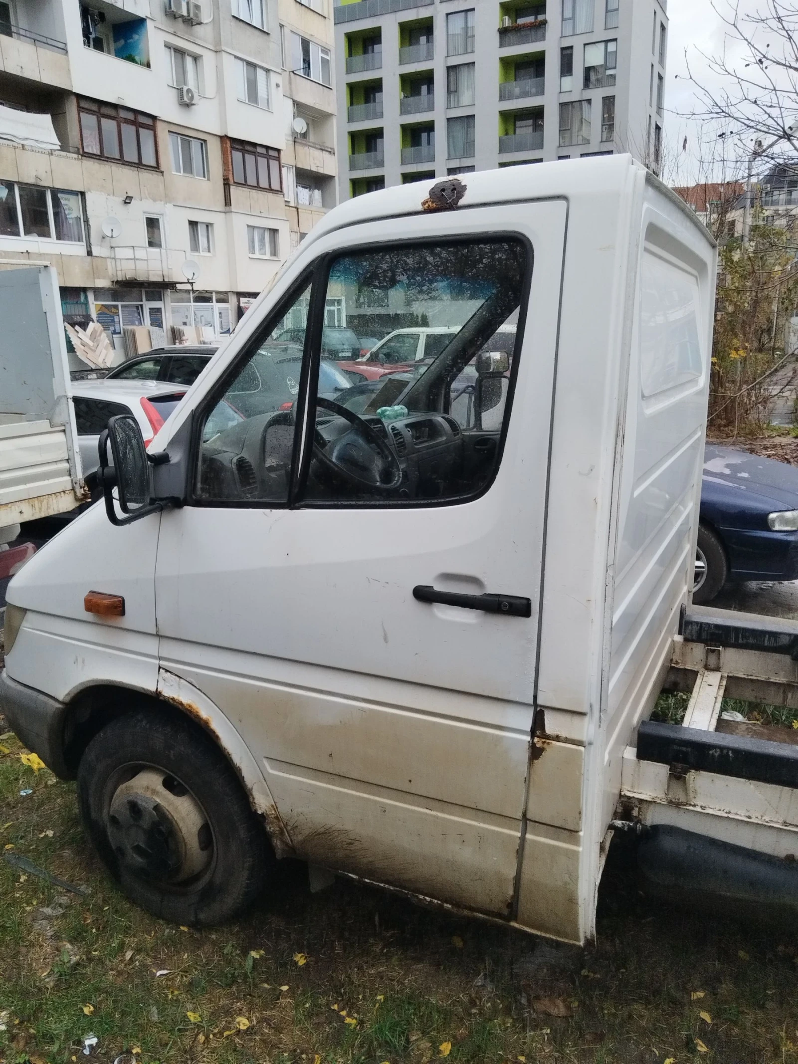 Mercedes-Benz Sprinter 413 Самосвал - изображение 2