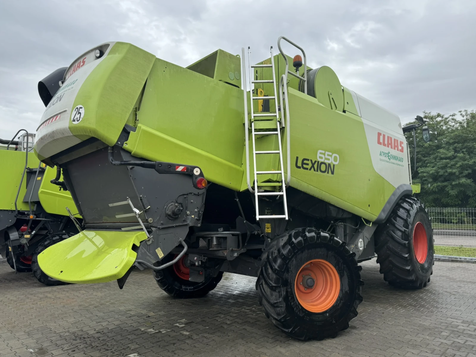 Комбайн Claas LEXION 650, снимка 4 - Селскостопанска техника - 55047475