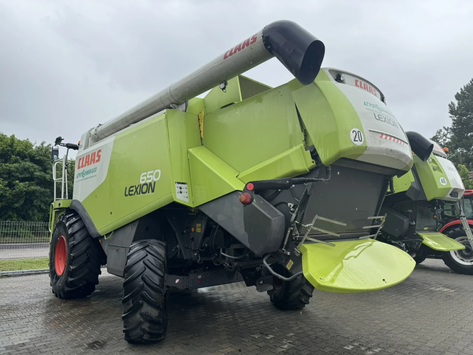 Комбайн Claas LEXION 650, снимка 2 - Селскостопанска техника - 55047475