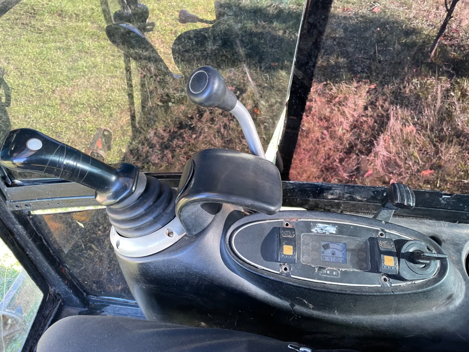 Багер JCB 8018 GTS - изображение 7