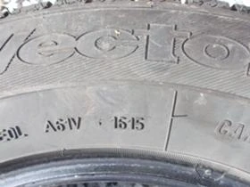 Гуми Зимни 215/65R16, снимка 6