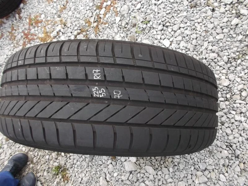 Гуми Летни 225/55R17, снимка 1 - Гуми и джанти - 16167676