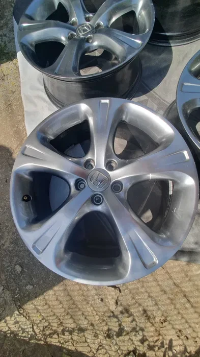 Джанти за Honda Cr-v, снимка 4 - Гуми и джанти - 52968148