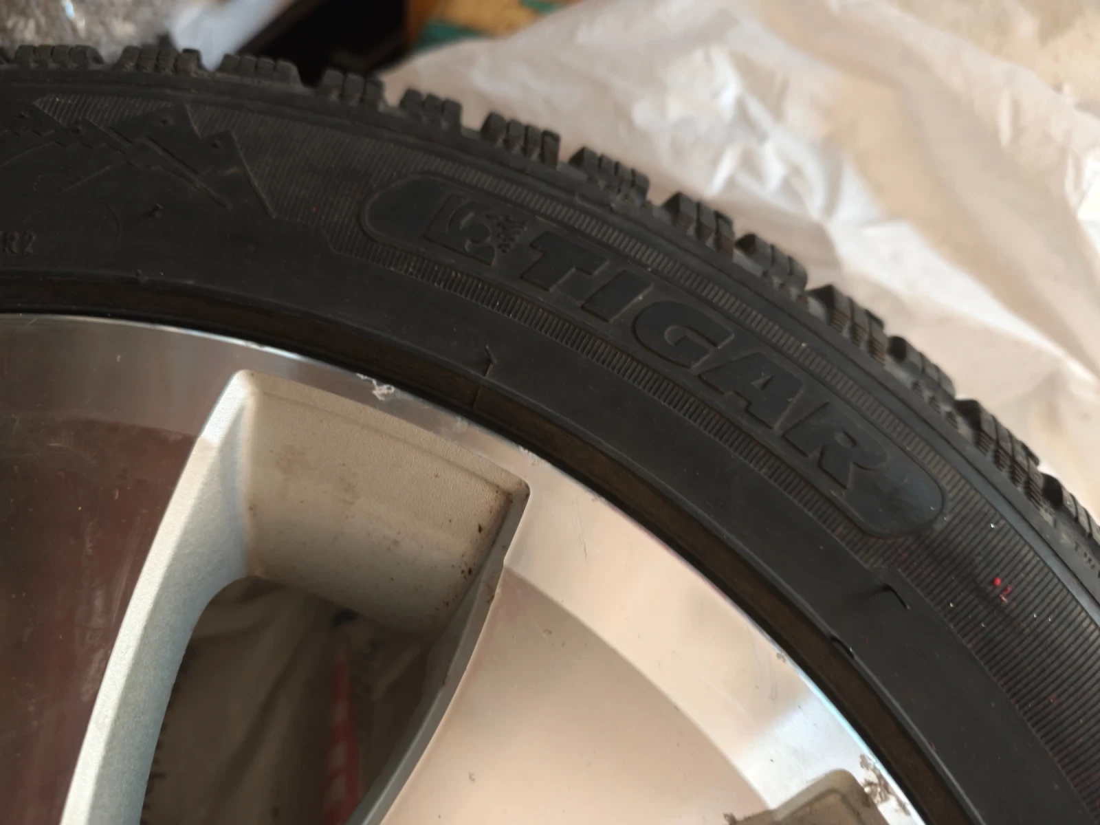 Гуми с джанти Tigar 185/55R15, снимка 2 - Гуми и джанти - 55501643