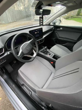 Seat Leon 2.0 TDI, снимка 11