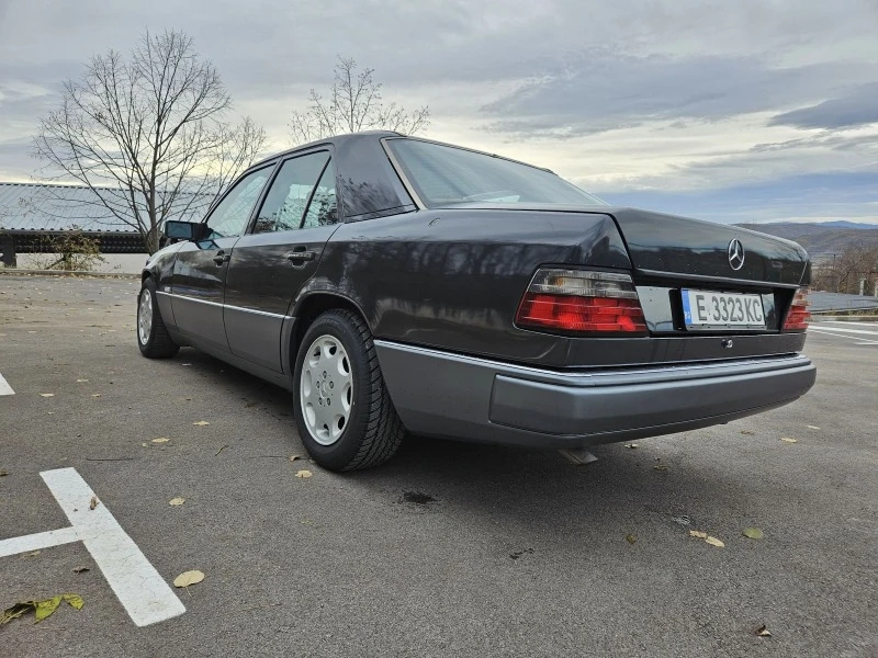 Mercedes-Benz 124, снимка 7 - Автомобили и джипове - 43243906