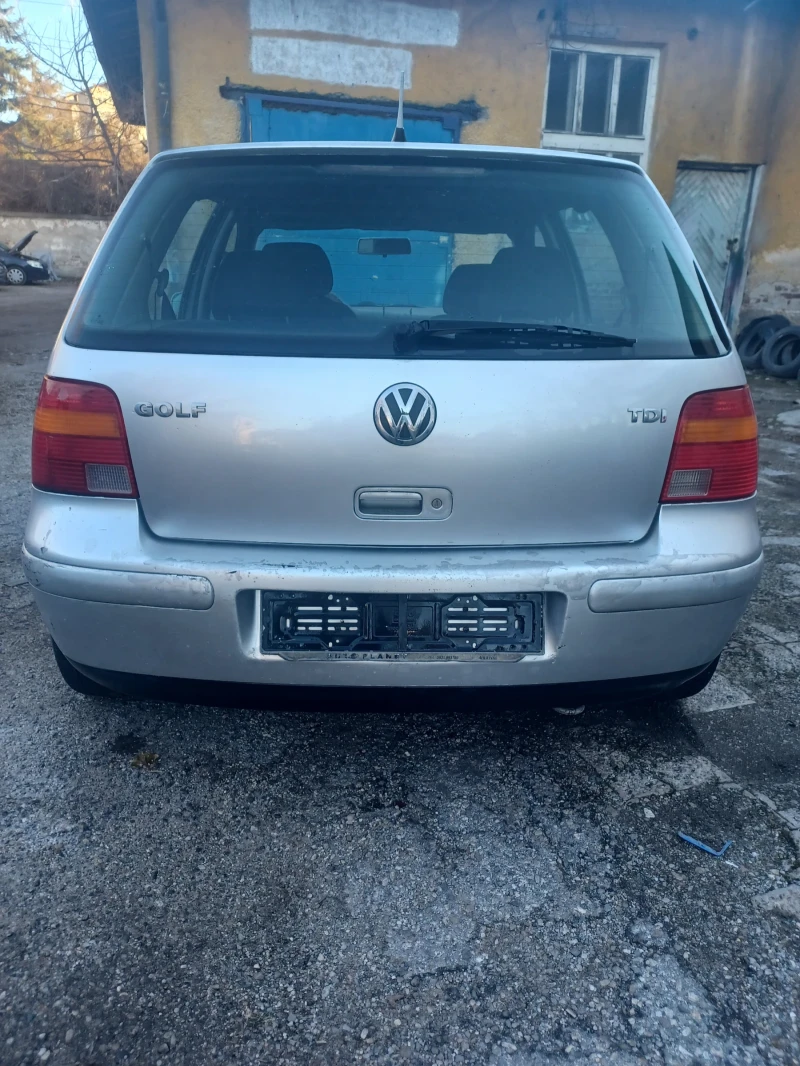 VW Golf, снимка 3 - Автомобили и джипове - 48132757