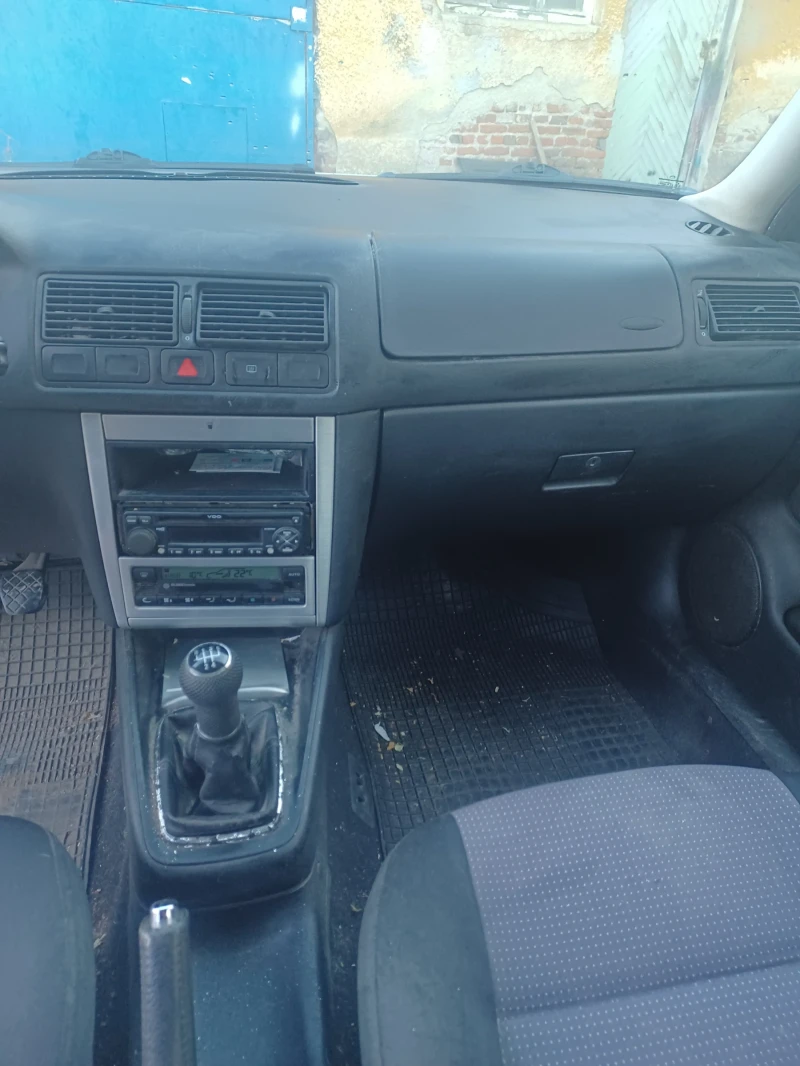 VW Golf, снимка 9 - Автомобили и джипове - 48132757