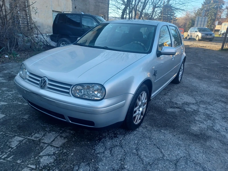 VW Golf, снимка 1 - Автомобили и джипове - 48132757