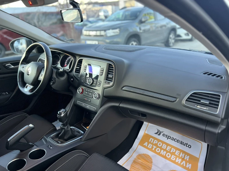 Renault Megane 1.3 TCe / 115 к.с., снимка 10 - Автомобили и джипове - 48575689