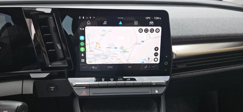 Renault Megane E-Tech EV60 Supercharge, снимка 9 - Автомобили и джипове - 52568937