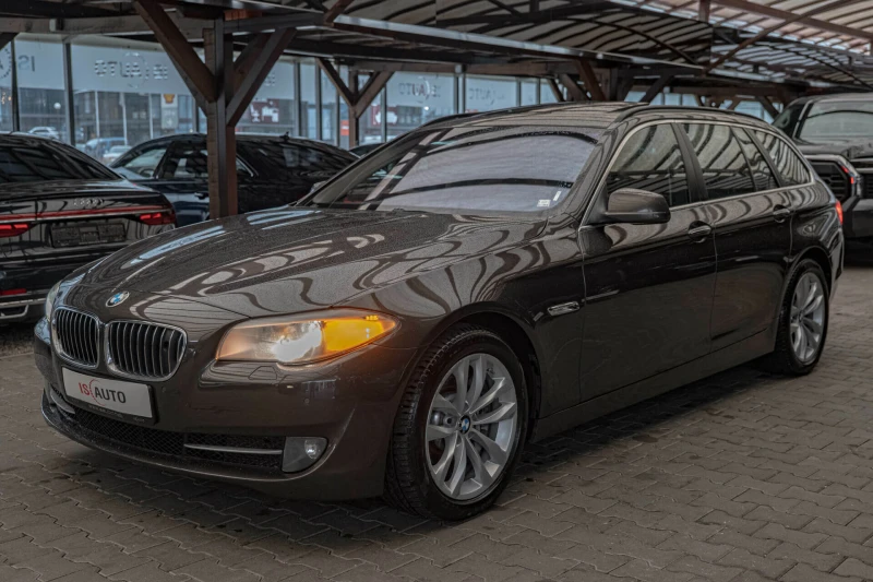 BMW 530 F11/xDrive/Night Vision/Панорама/Dynamic Drive/Под, снимка 3 - Автомобили и джипове - 51991713
