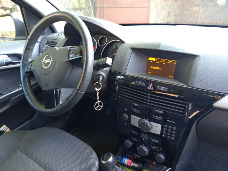 Opel Astra 1.7 ctdi стейшън вагон , снимка 5 - Автомобили и джипове - 52095306