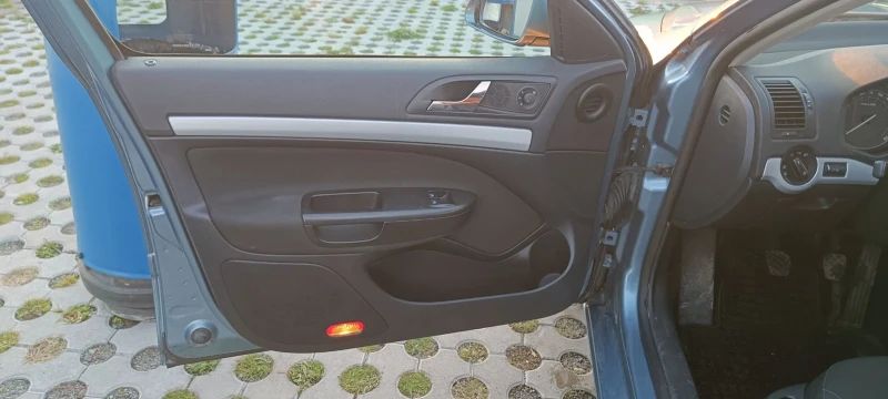 Skoda Octavia 1.4, снимка 10 - Автомобили и джипове - 52256020