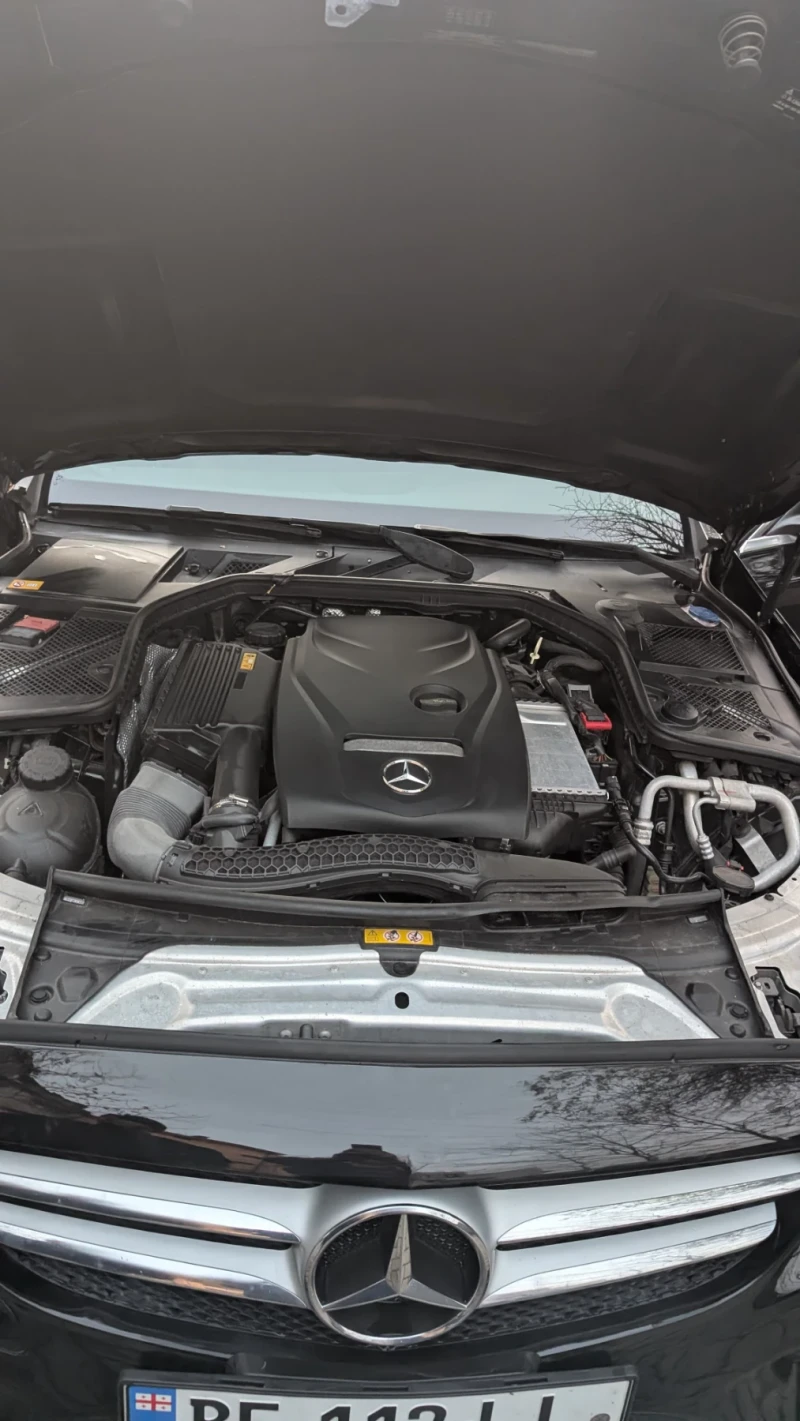 Mercedes-Benz C 300, снимка 11 - Автомобили и джипове - 52642645