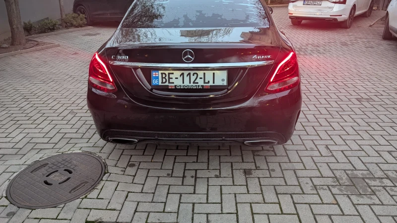 Mercedes-Benz C 300, снимка 3 - Автомобили и джипове - 52642645