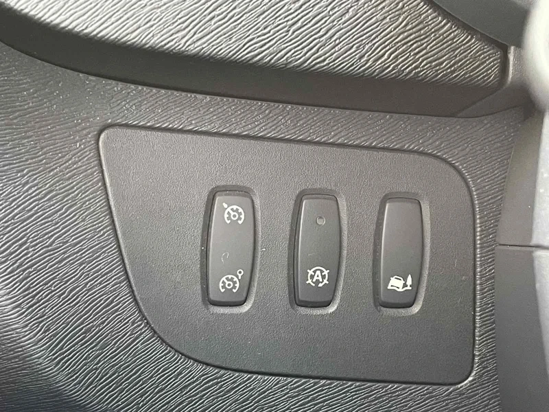 Renault Kangoo 1.5 dCi 75hp, снимка 9 - Автомобили и джипове - 52653344