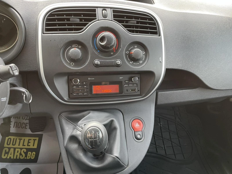 Renault Kangoo 1.5 dCi 75hp, снимка 6 - Автомобили и джипове - 52653344