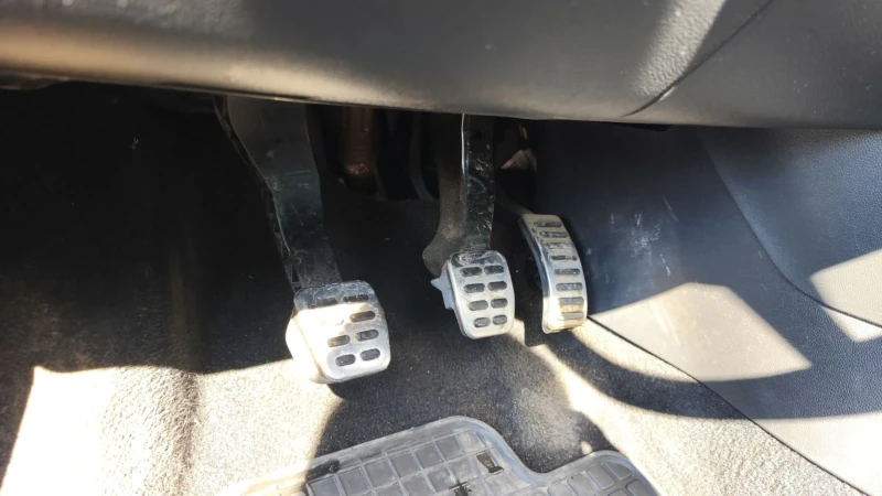 Skoda Rapid, снимка 8 - Автомобили и джипове - 53585713