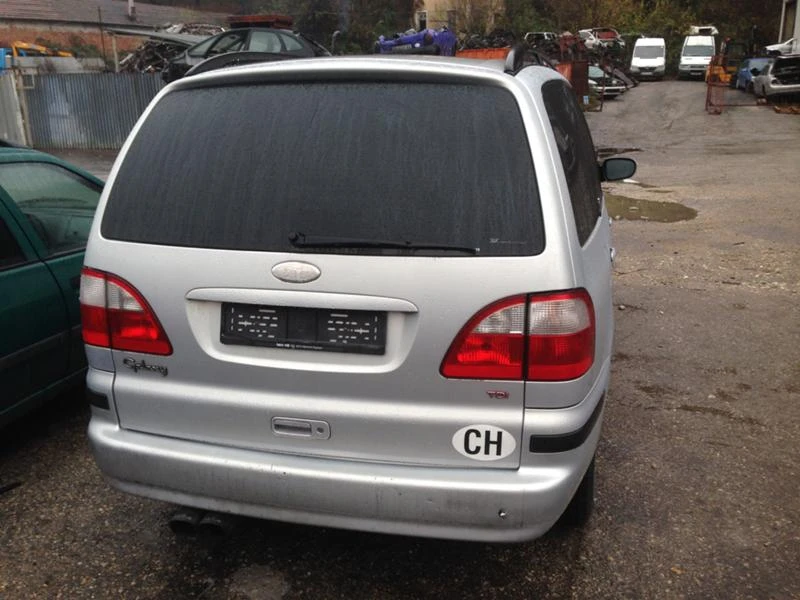 Ford Galaxy 1.9 TDI Ghia - изображение 3