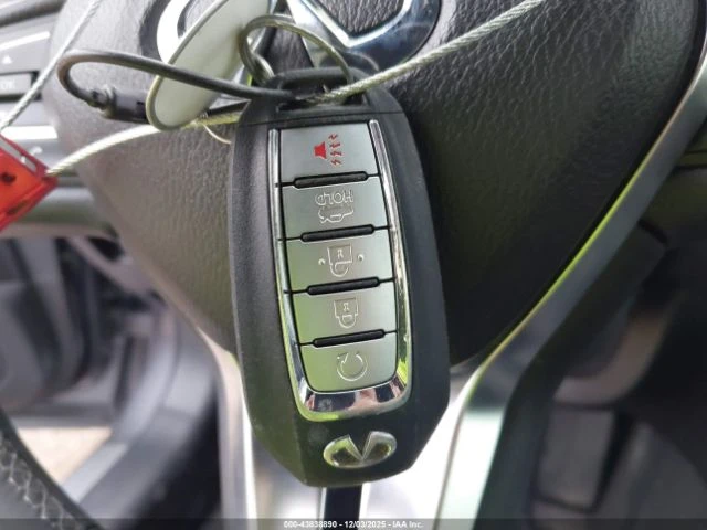 Infiniti Q70 LUXE* AWD* BOSE* BLIND SPOT* CARPLAY* КОЖА*  - изображение 10