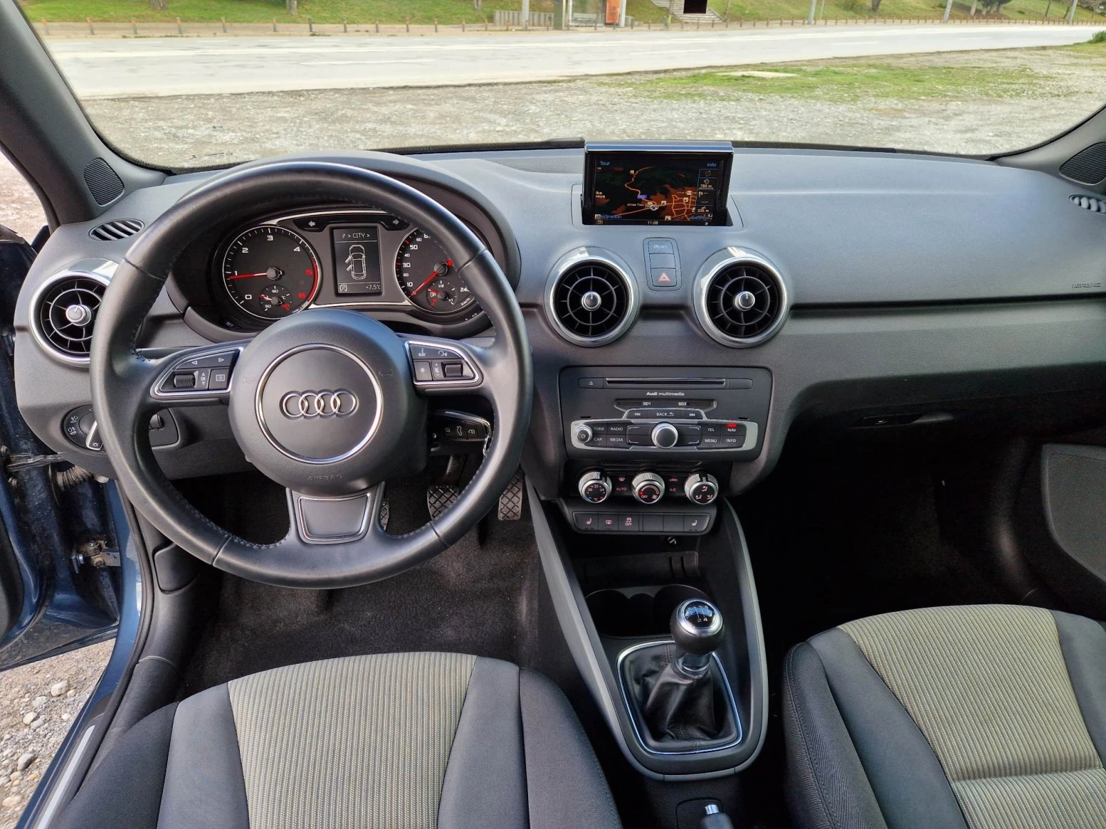 Audi A1 1.6TDI 115кс | Mobile.bg — изображение 14