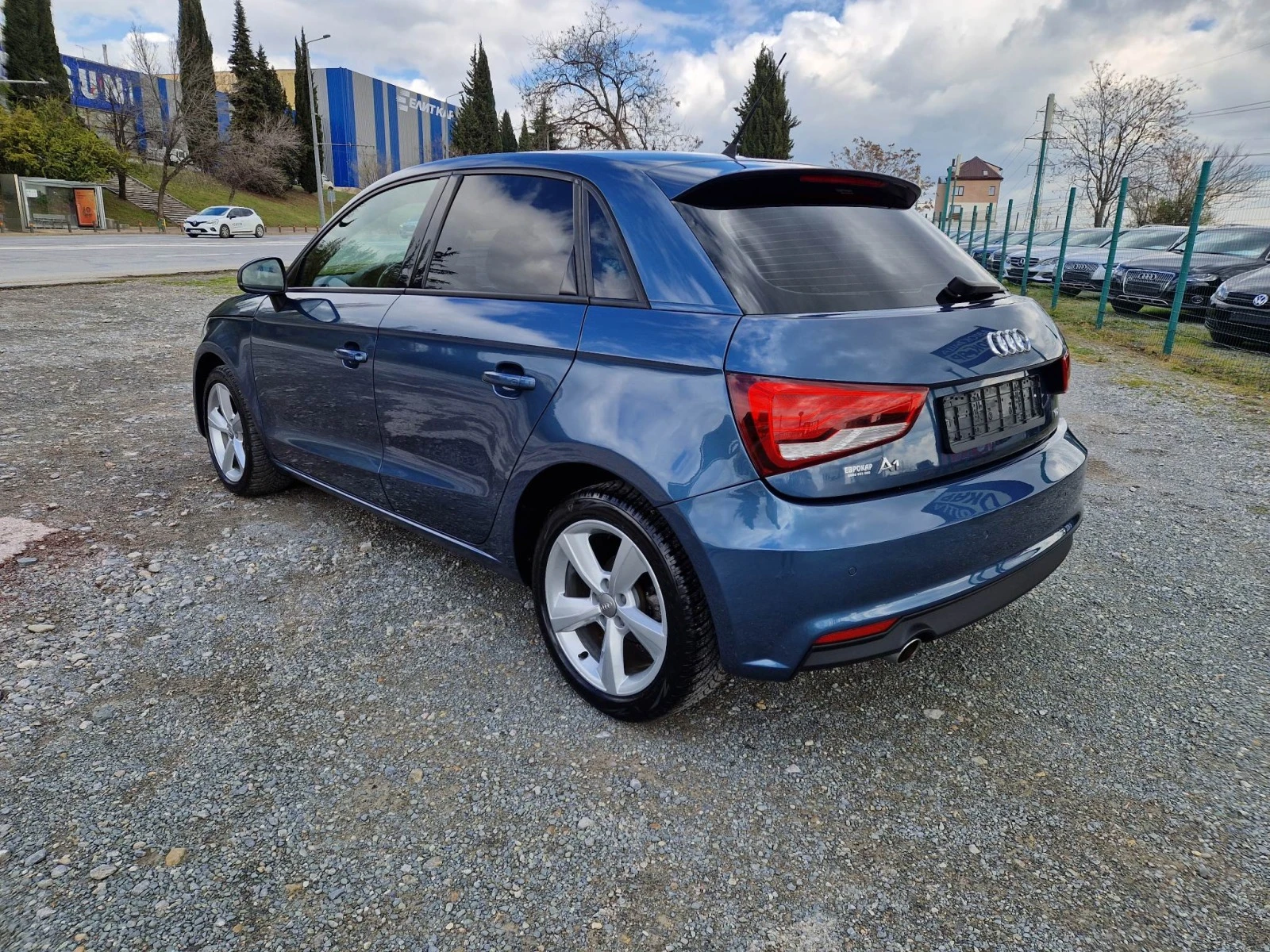 Audi A1 1.6TDI 115кс - изображение 3