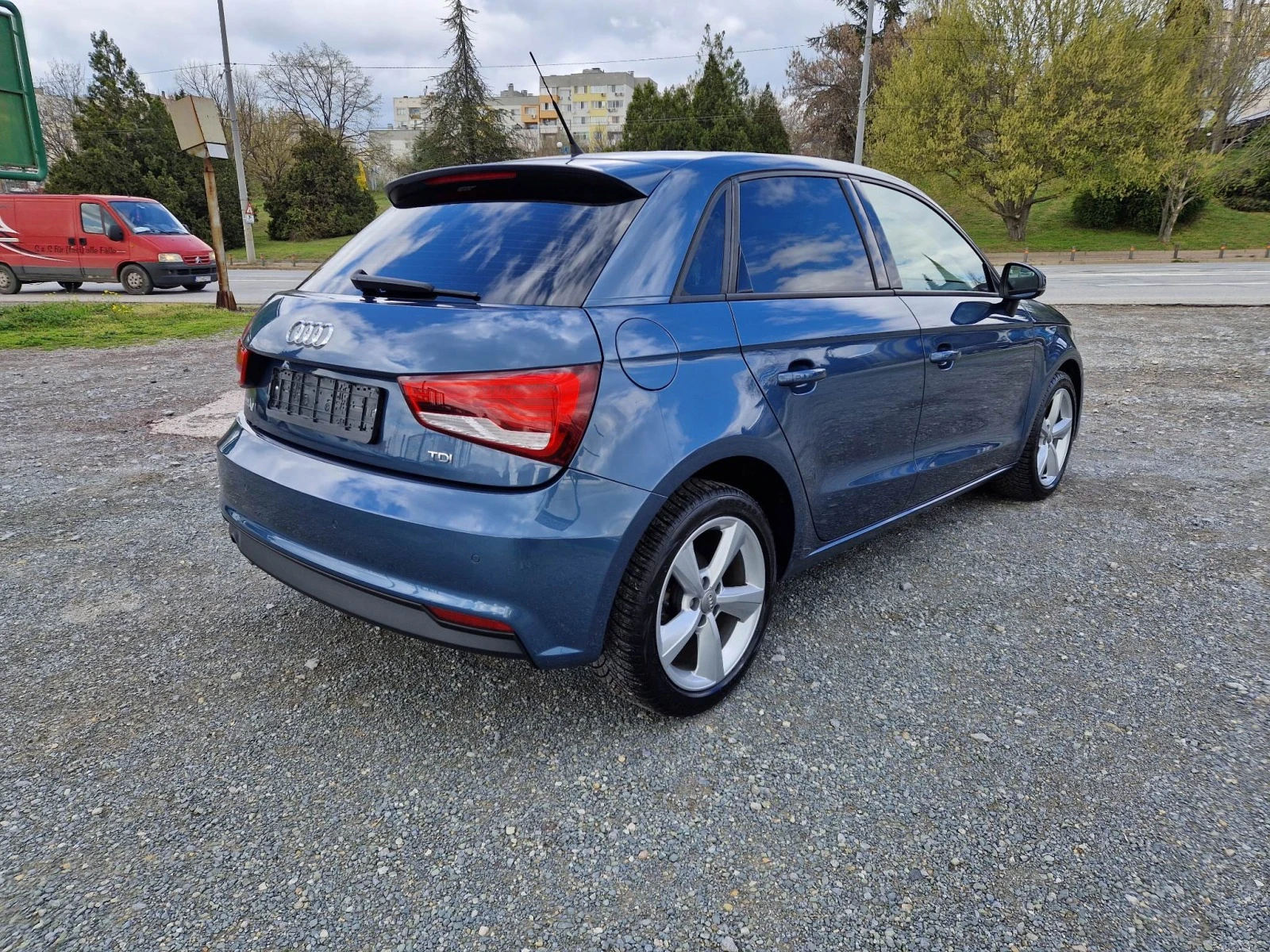 Audi A1 1.6TDI 115кс - изображение 5