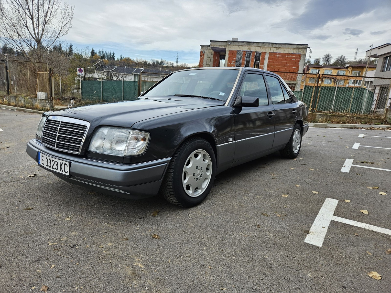 Mercedes-Benz 124  - изображение 1