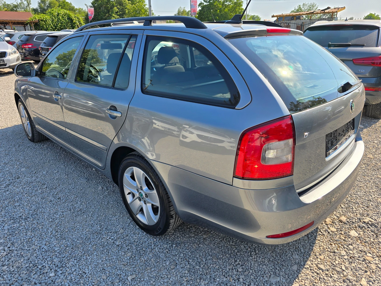 Skoda Octavia 1.6TDI-ЕВРО 5В-НАВИГАЦИЯ-КЛИМАТРОНИК - изображение 4
