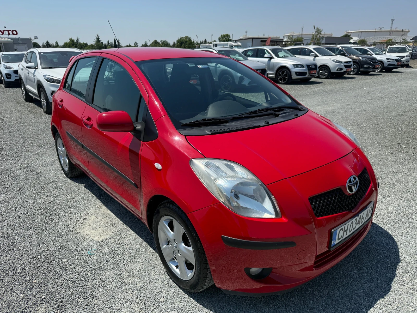 Toyota Yaris (KATO НОВА) - изображение 3