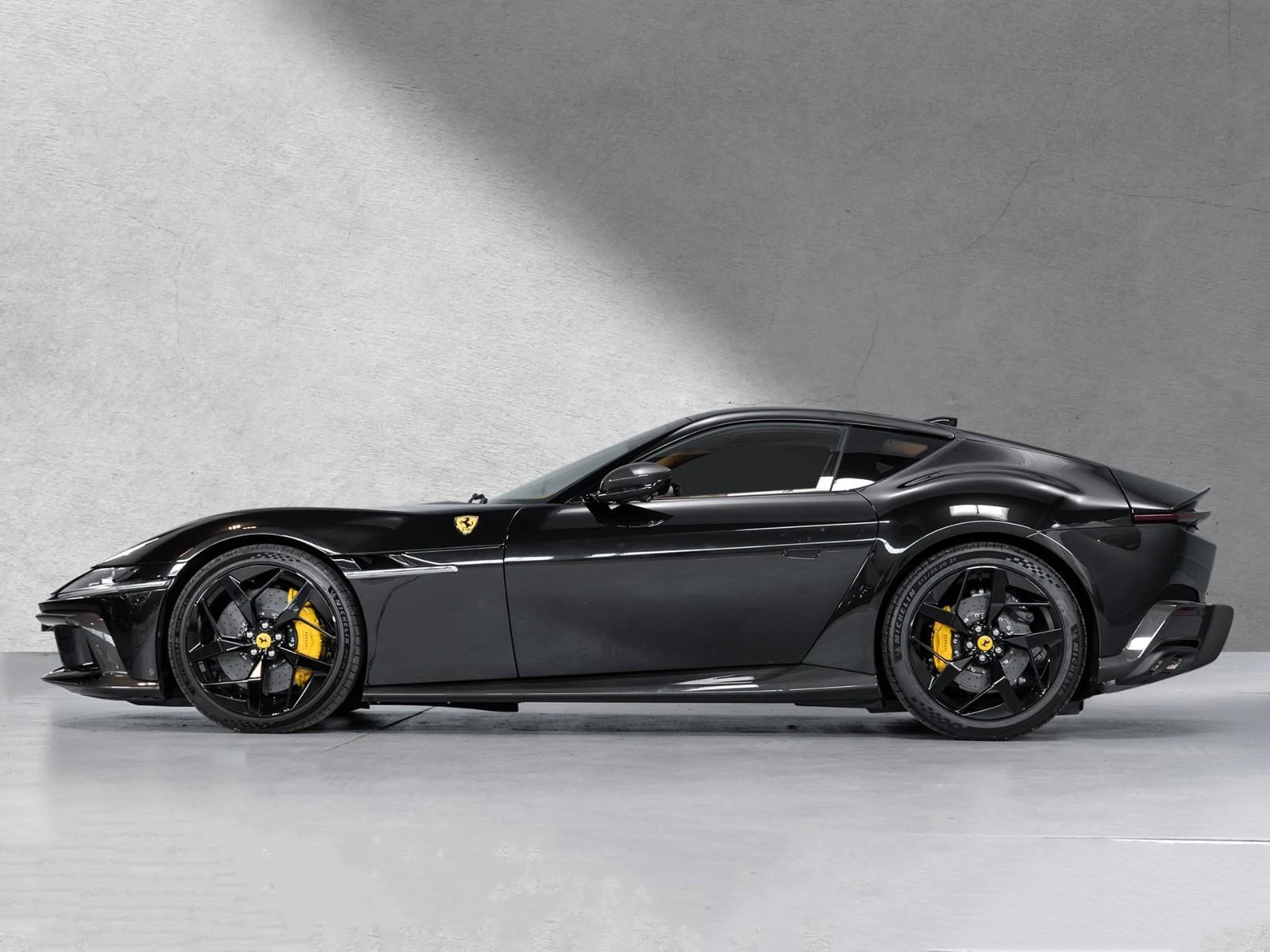 Ferrari FF 12 CILINDRI FULL CARBON - изображение 6