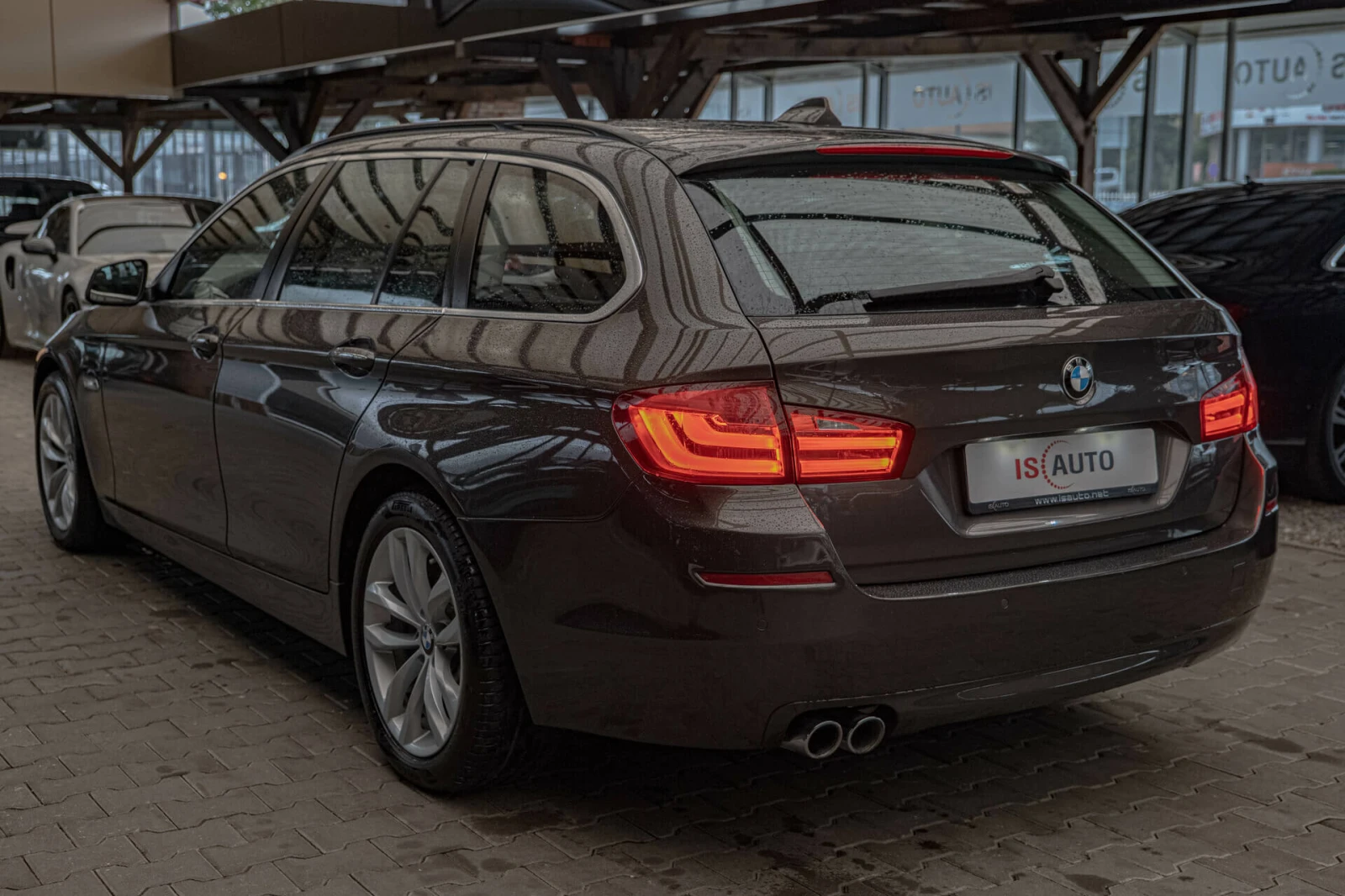 BMW 530 F11/xDrive/Night Vision/Панорама/Dynamic Drive/Под - изображение 6