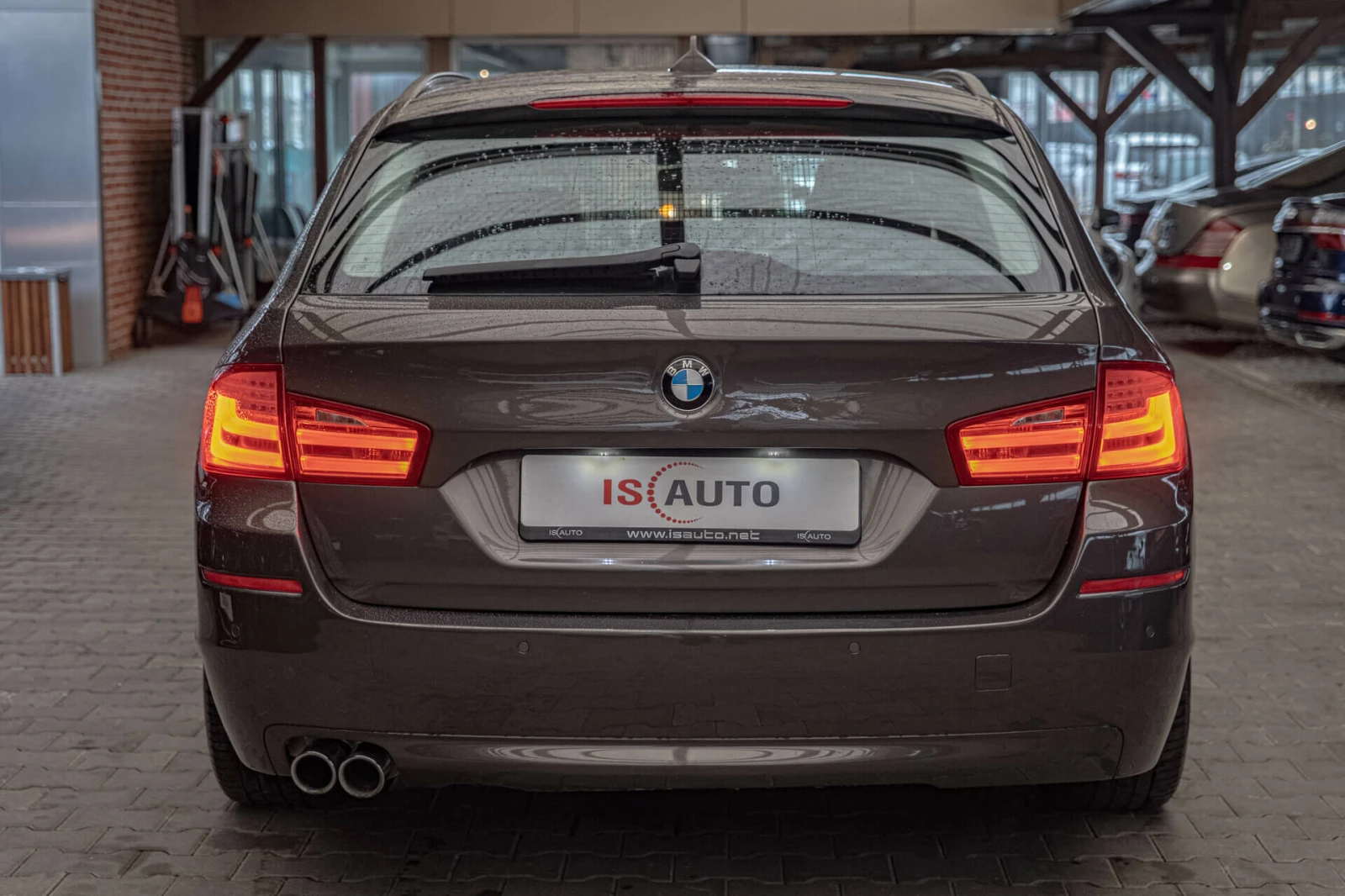BMW 530 F11/xDrive/Night Vision/Панорама/Dynamic Drive/Под - изображение 4