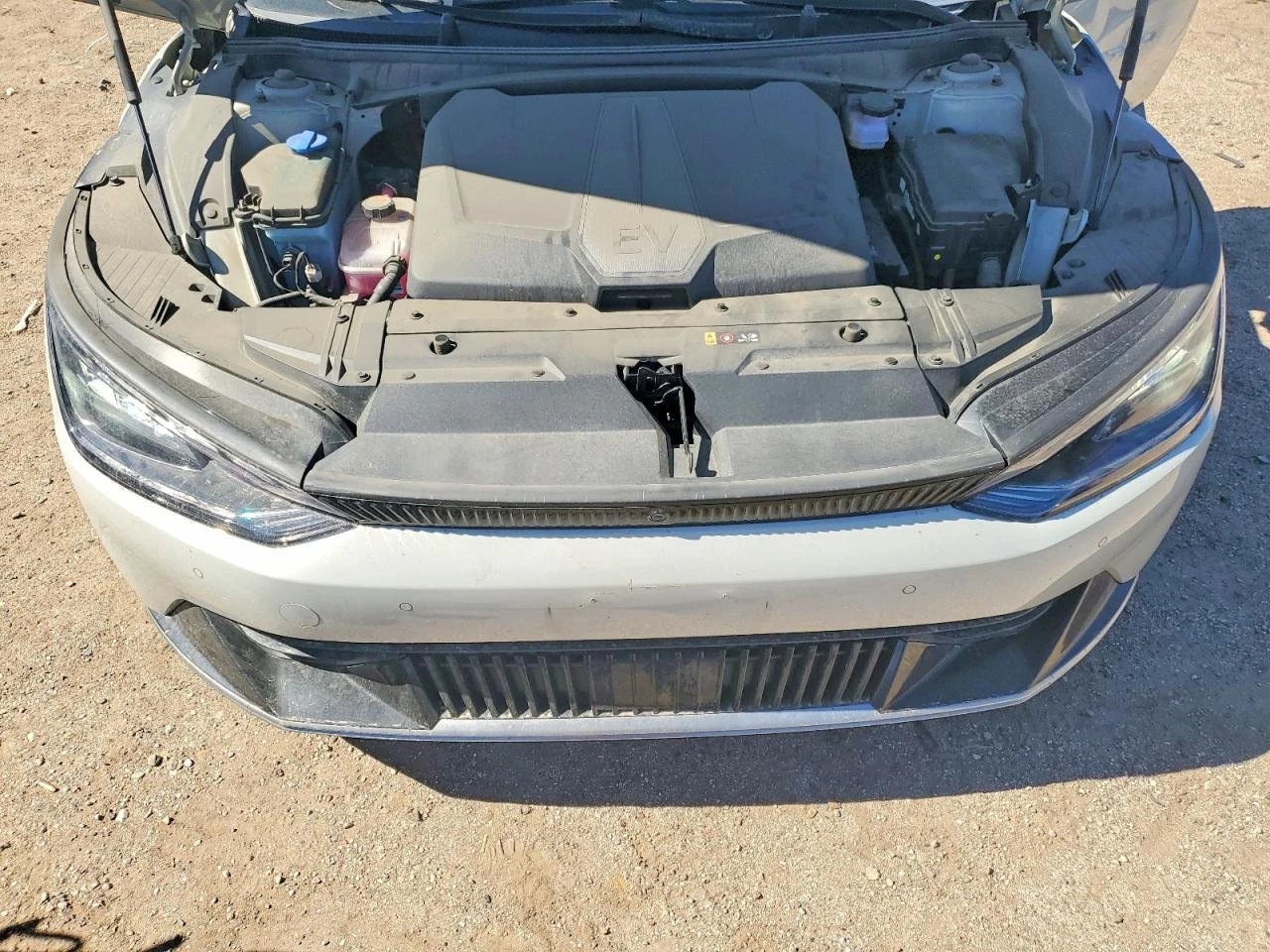 Kia EV6 0.0l Wind, снимка 11 - Автомобили и джипове - 54094711