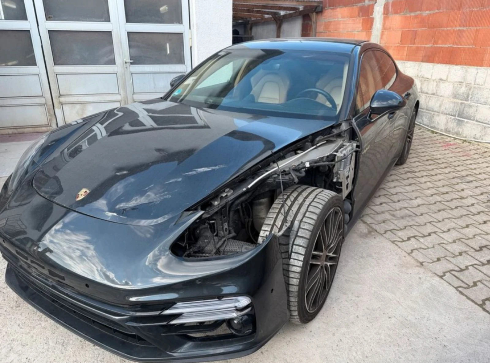 Porsche Panamera 4e chrono 480кс 4 местна Без Аналог Б2Б, снимка 2 - Автомобили и джипове - 54155967